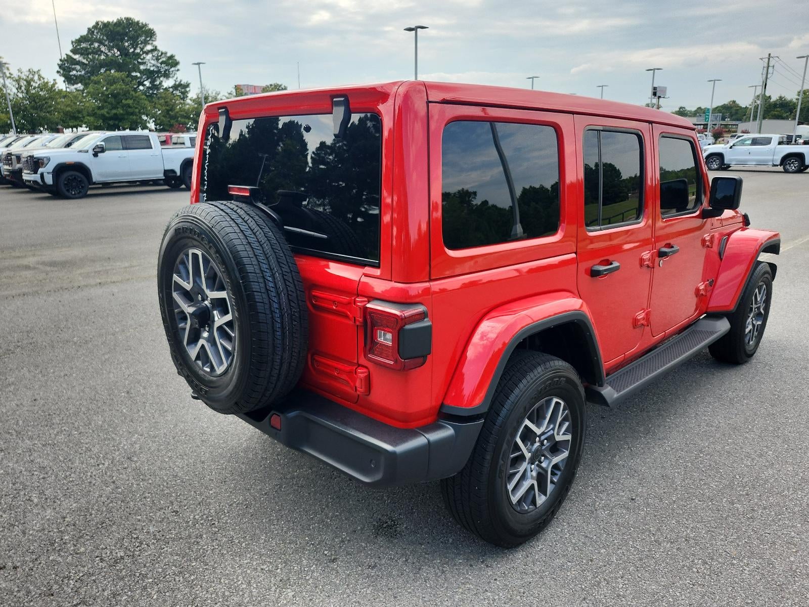2025 Jeep Wrangler Sahara