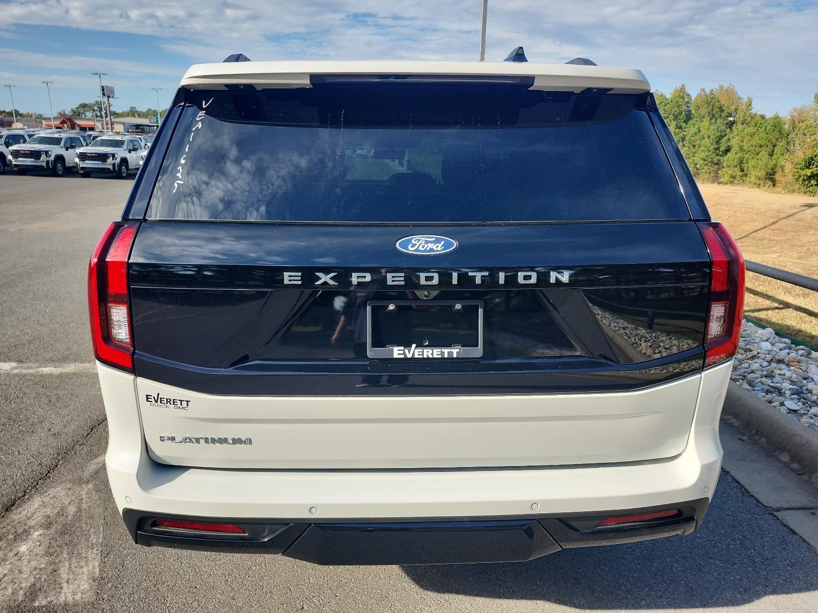 2027 Ford Expedition Platinum