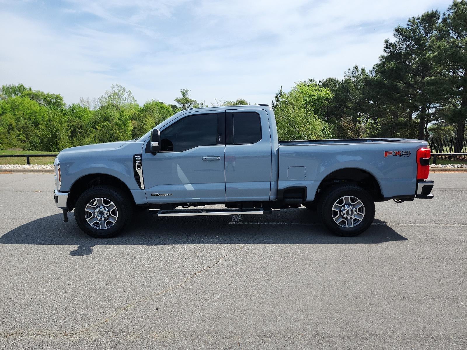 2024 Ford Super Duty F-350 SRW LARIAT