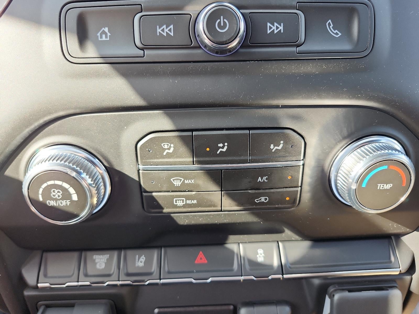 2026 GMC Sierra 3500 HD Chassis Cab 4WD Reg Cab 146" WB, 60" CA Pro