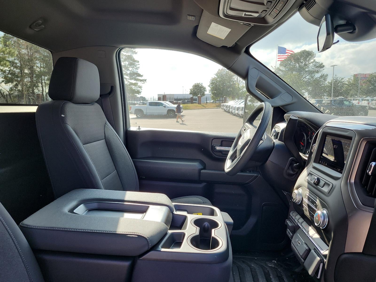 2026 GMC Sierra 3500 HD Chassis Cab 4WD Reg Cab 146" WB, 60" CA Pro