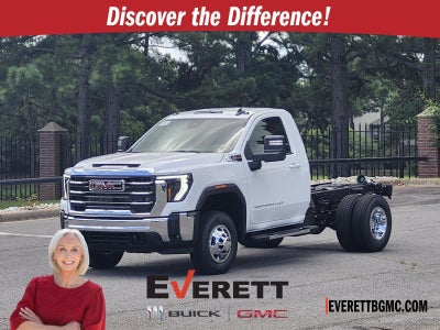 2026 GMC Sierra 3500 HD Chassis Cab 4WD Reg Cab 146" WB, 60" CA SLE