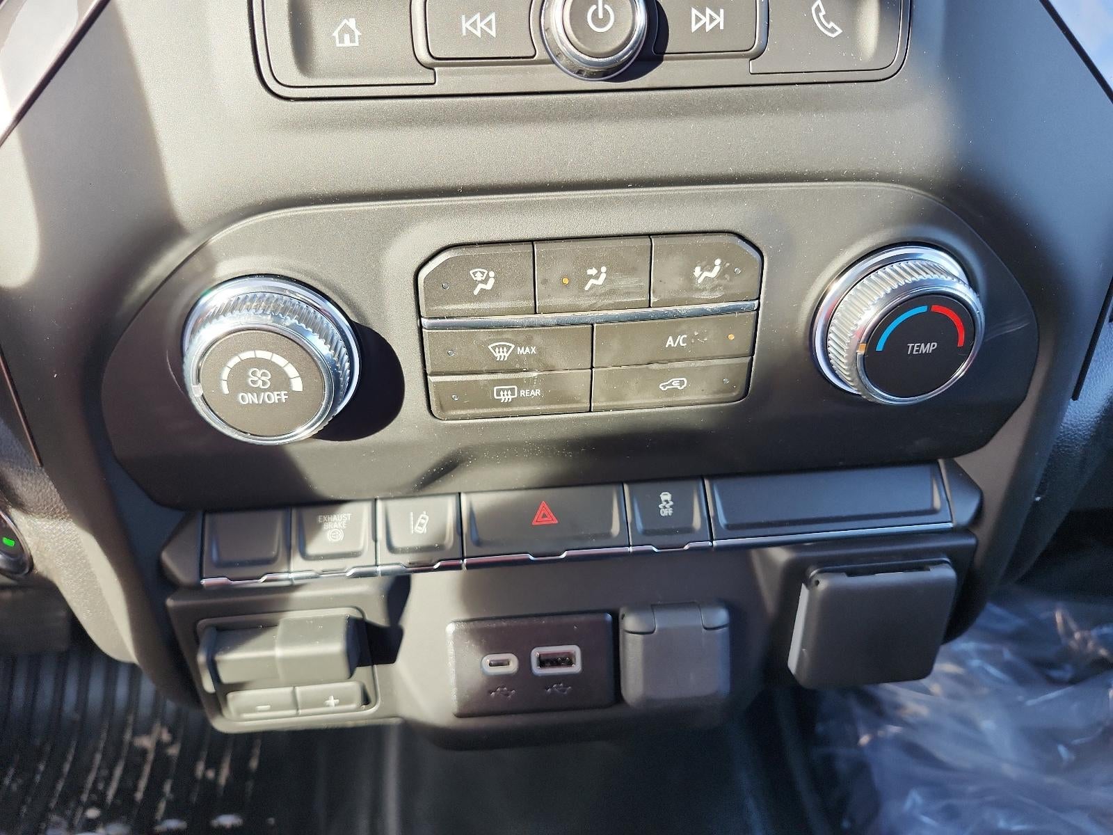 2026 GMC Sierra 3500 HD Chassis Cab 4WD Crew Cab 177" WB, 60" CA Pro