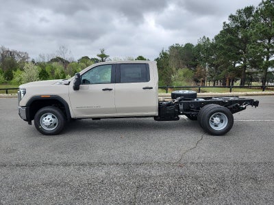 2026 GMC Sierra 3500 HD Chassis Cab 4WD Crew Cab 177" WB, 60" CA Pro
