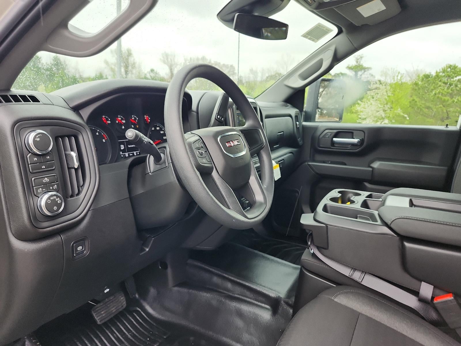 2026 GMC Sierra 3500 HD Chassis Cab 4WD Crew Cab 177" WB, 60" CA Pro