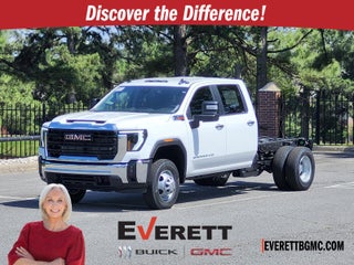2026 GMC Sierra 3500 HD Chassis Cab 4WD Crew Cab 177" WB, 60" CA Pro