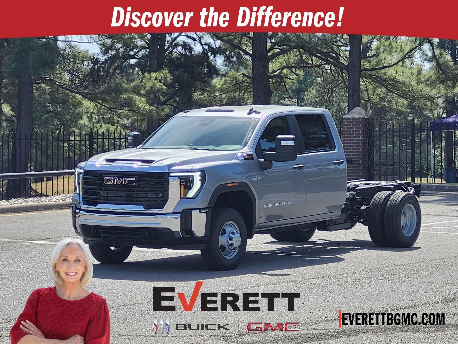 2026 GMC Sierra 3500 HD Chassis Cab 4WD Crew Cab 177" WB, 60" CA Pro