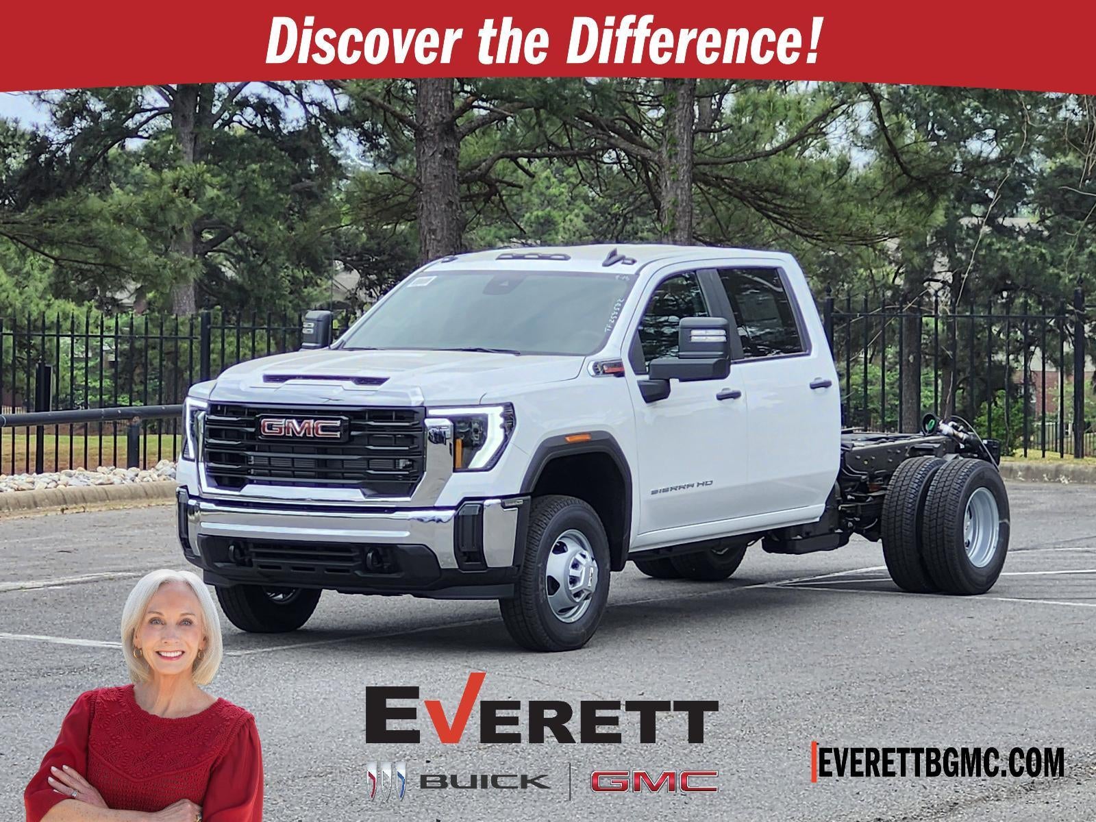 2026 GMC Sierra 3500 HD Chassis Cab 4WD Crew Cab 177" WB, 60" CA Pro