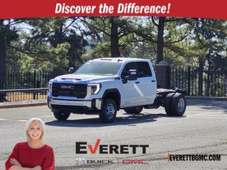 2026 GMC Sierra 3500 HD Chassis Cab 4WD Crew Cab 177" WB, 60" CA Pro