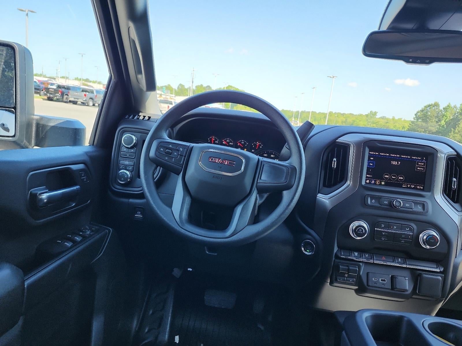 2026 GMC Sierra 3500 HD Chassis Cab 4WD Crew Cab 177" WB, 60" CA Pro