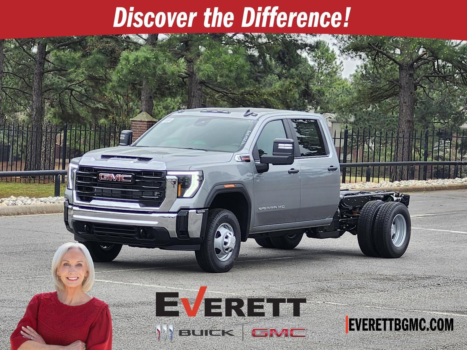 2026 GMC Sierra 3500 HD Chassis Cab 4WD Crew Cab 177" WB, 60" CA Pro