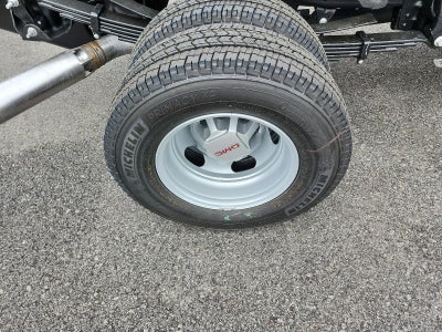 2026 GMC Sierra 3500 HD Chassis Cab 4WD Crew Cab 177" WB, 60" CA Pro