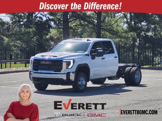 2026 GMC Sierra 3500 HD Chassis Cab 4WD Crew Cab 177" WB, 60" CA Pro
