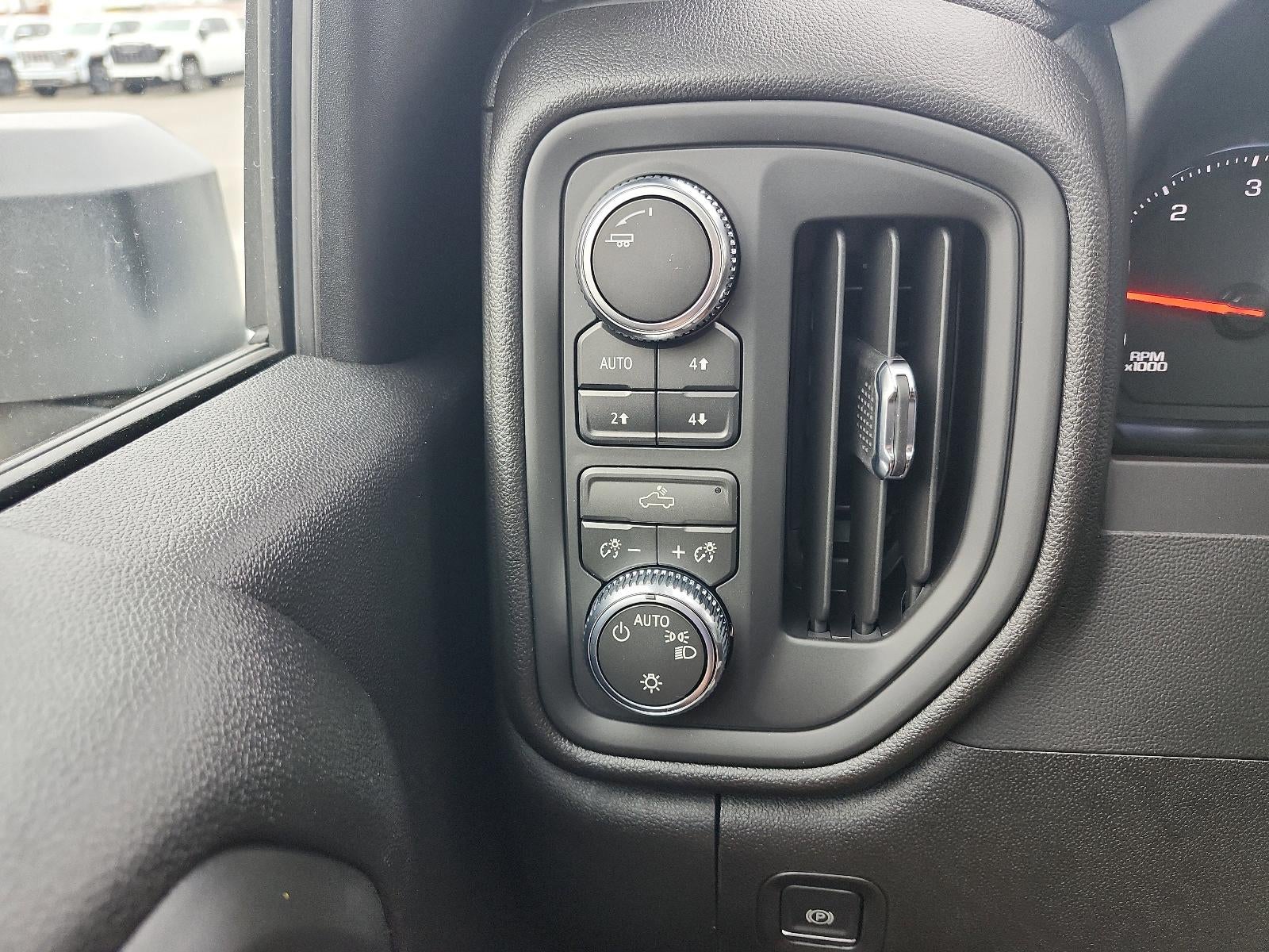 2026 GMC Sierra 3500 HD Chassis Cab 4WD Crew Cab 177" WB, 60" CA Pro