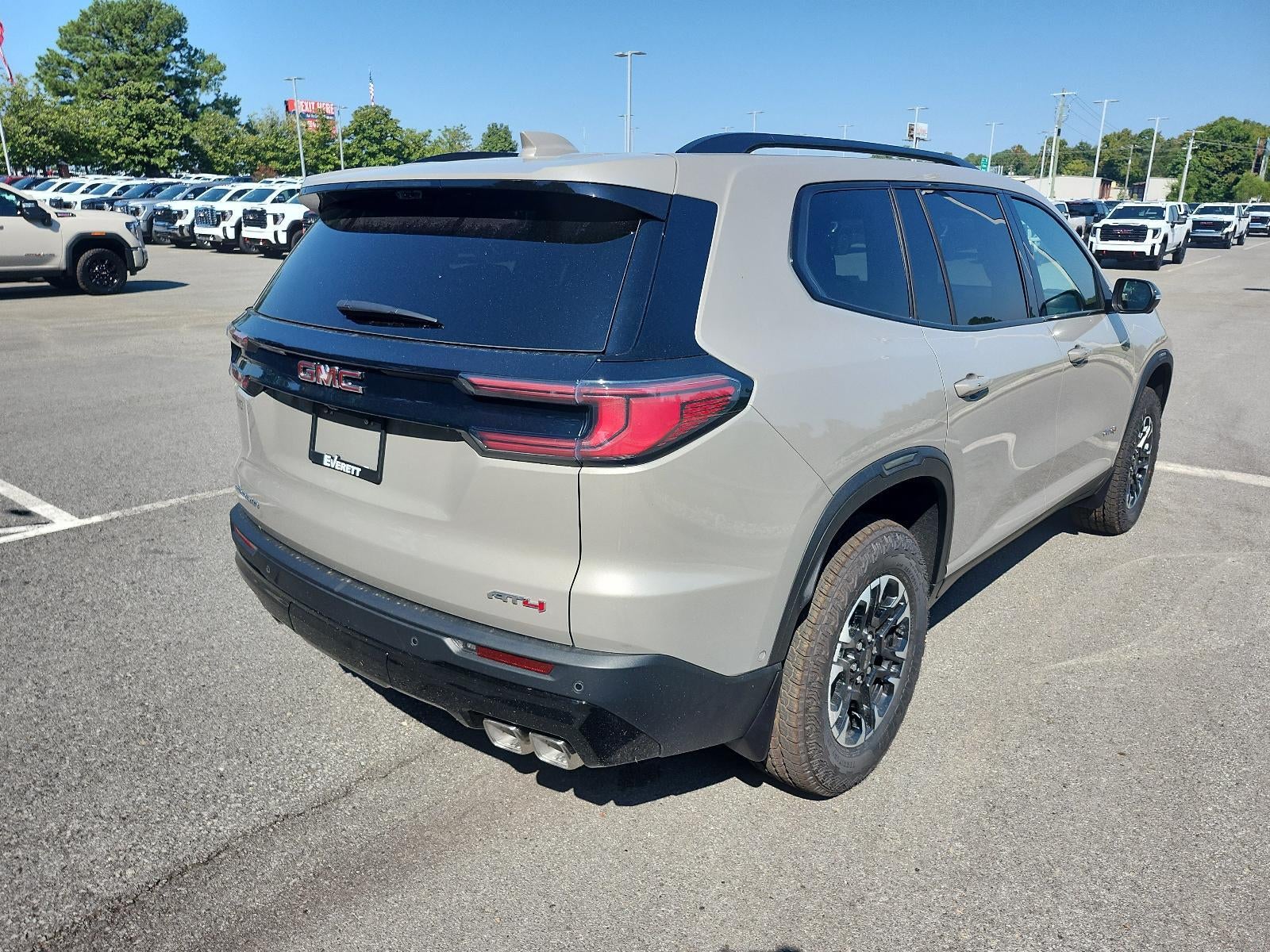 2027 GMC Acadia AWD AT4