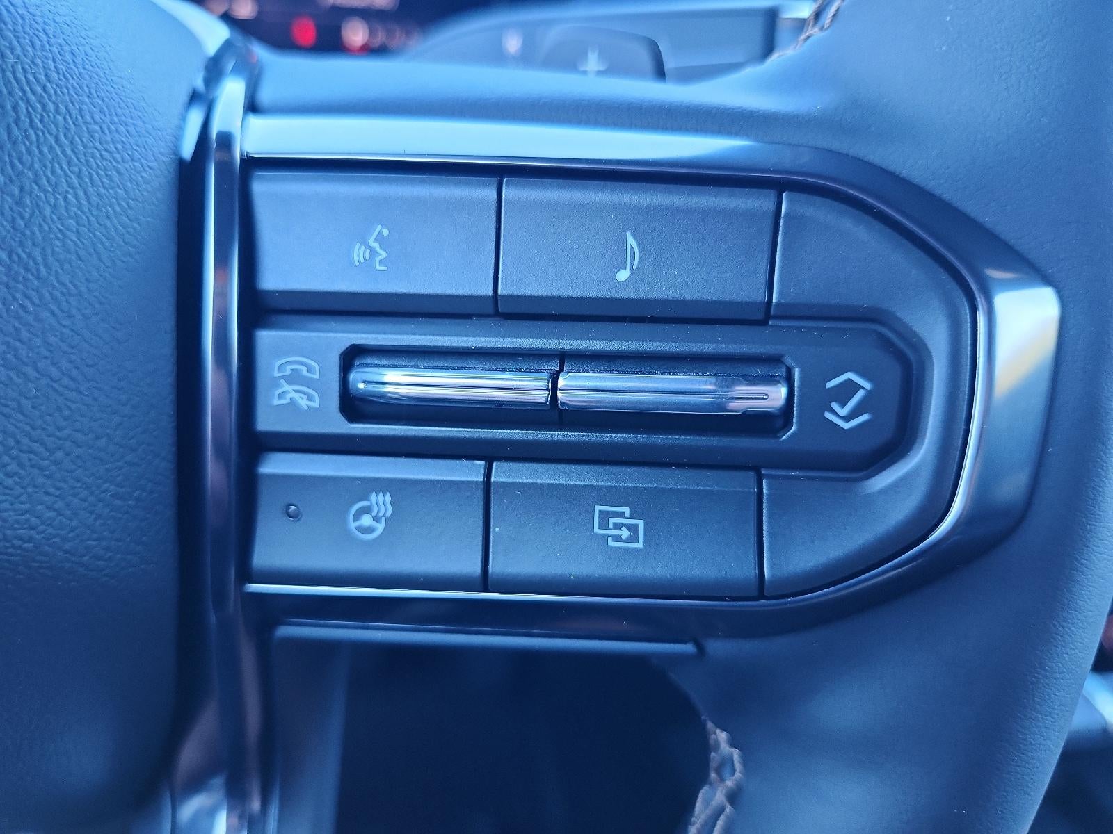 2027 GMC Acadia AWD AT4