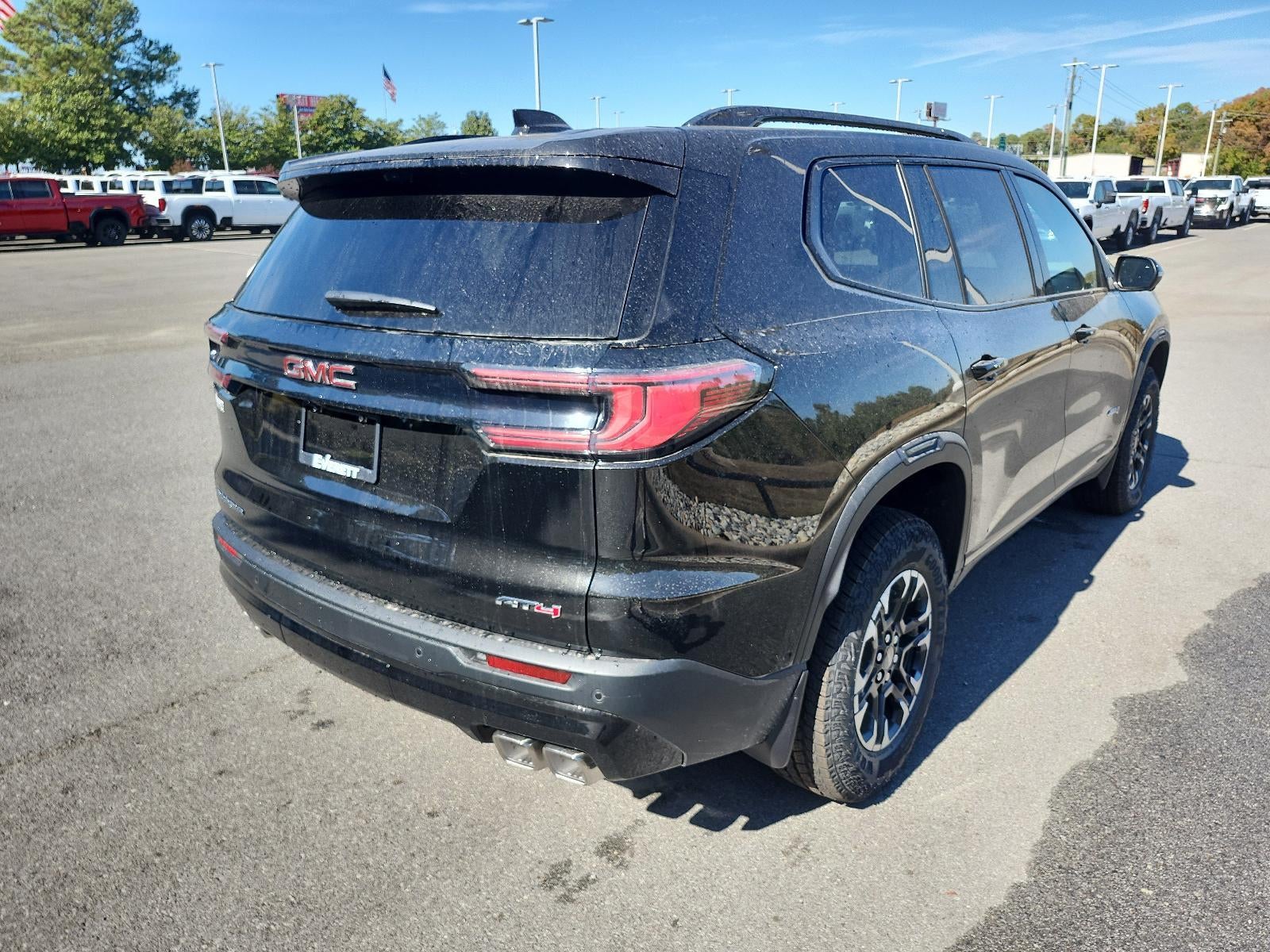 2027 GMC Acadia AWD AT4