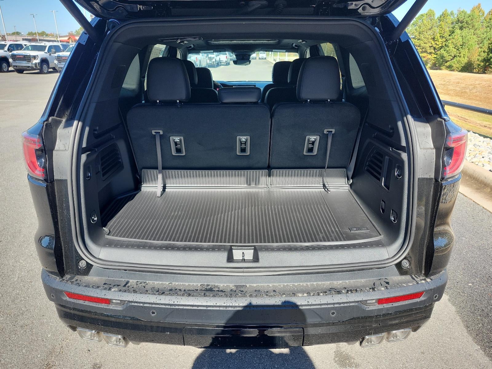 2027 GMC Acadia AWD AT4
