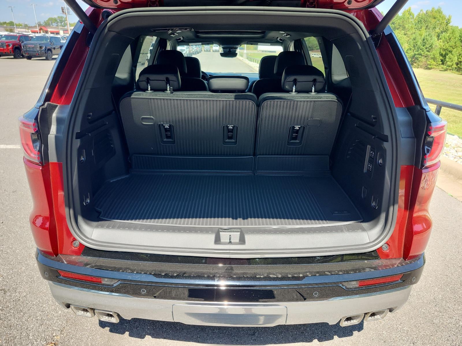 2027 GMC Acadia AWD Denali