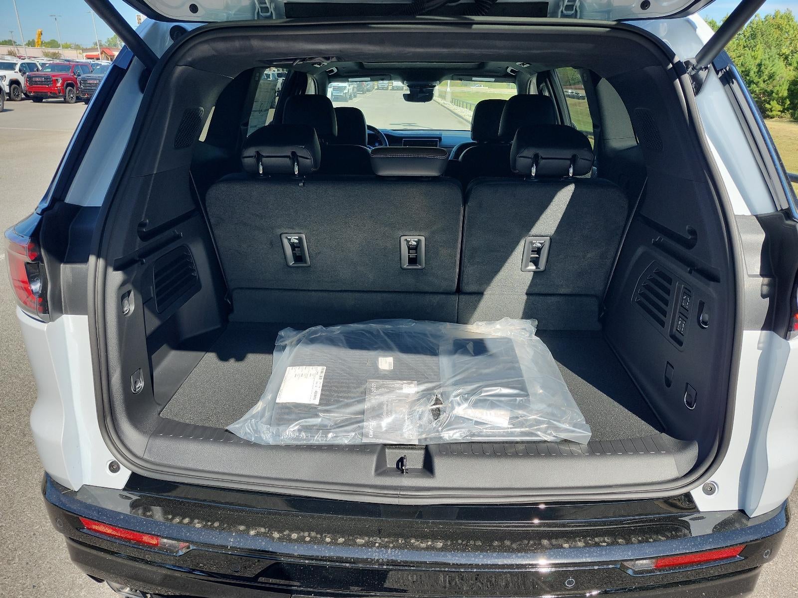 2027 GMC Acadia AWD Denali Ultimate