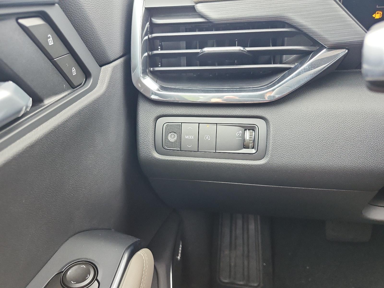 2027 GMC Acadia FWD Elevation