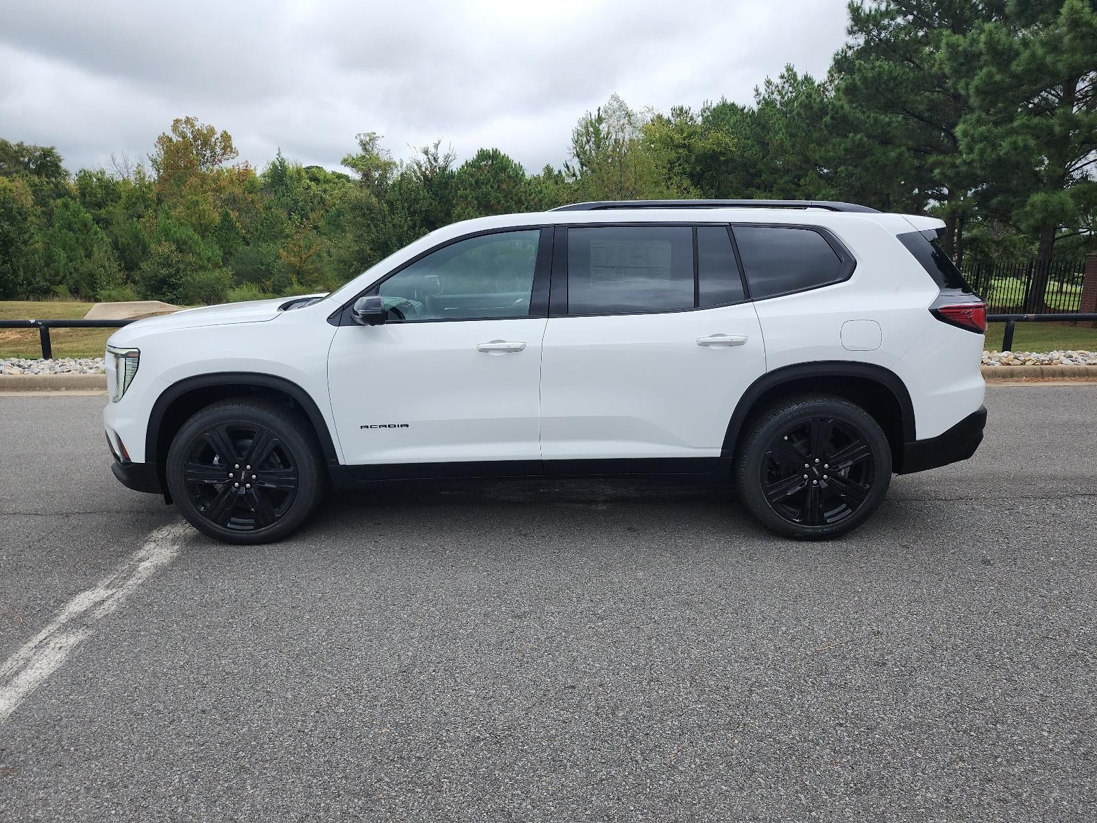 2027 GMC Acadia FWD Elevation