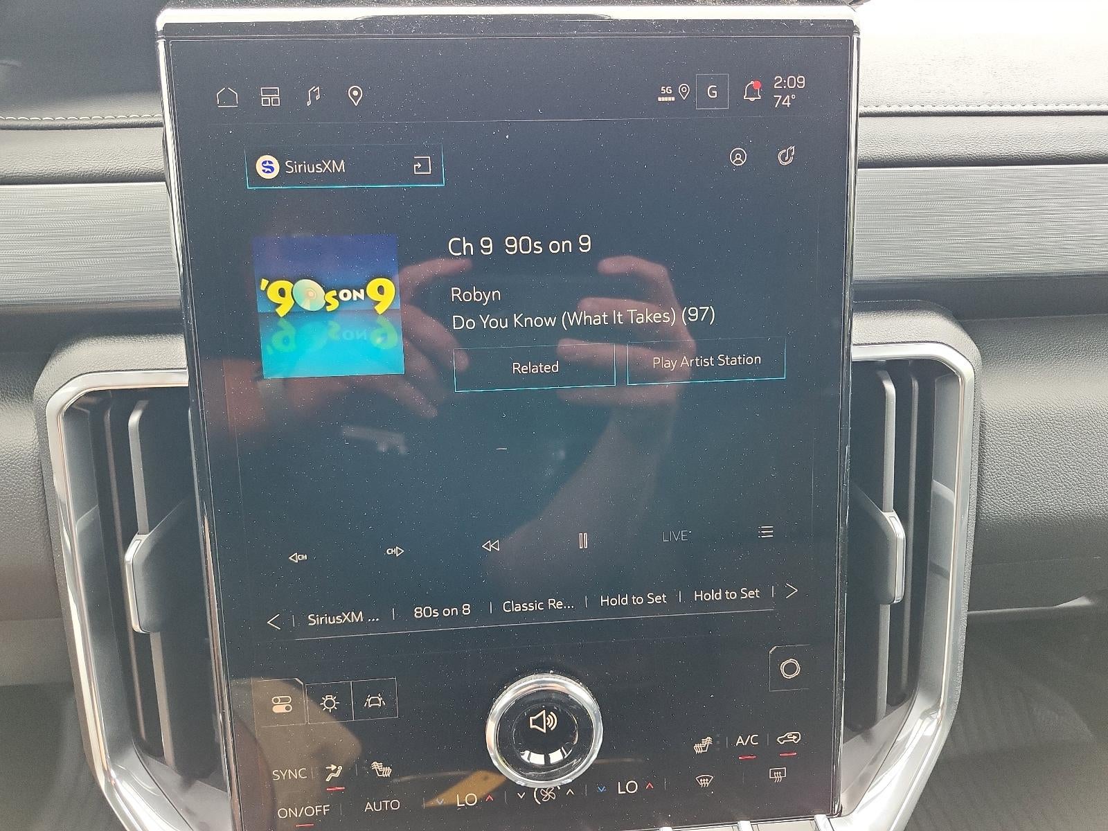 2026 GMC Acadia FWD Elevation