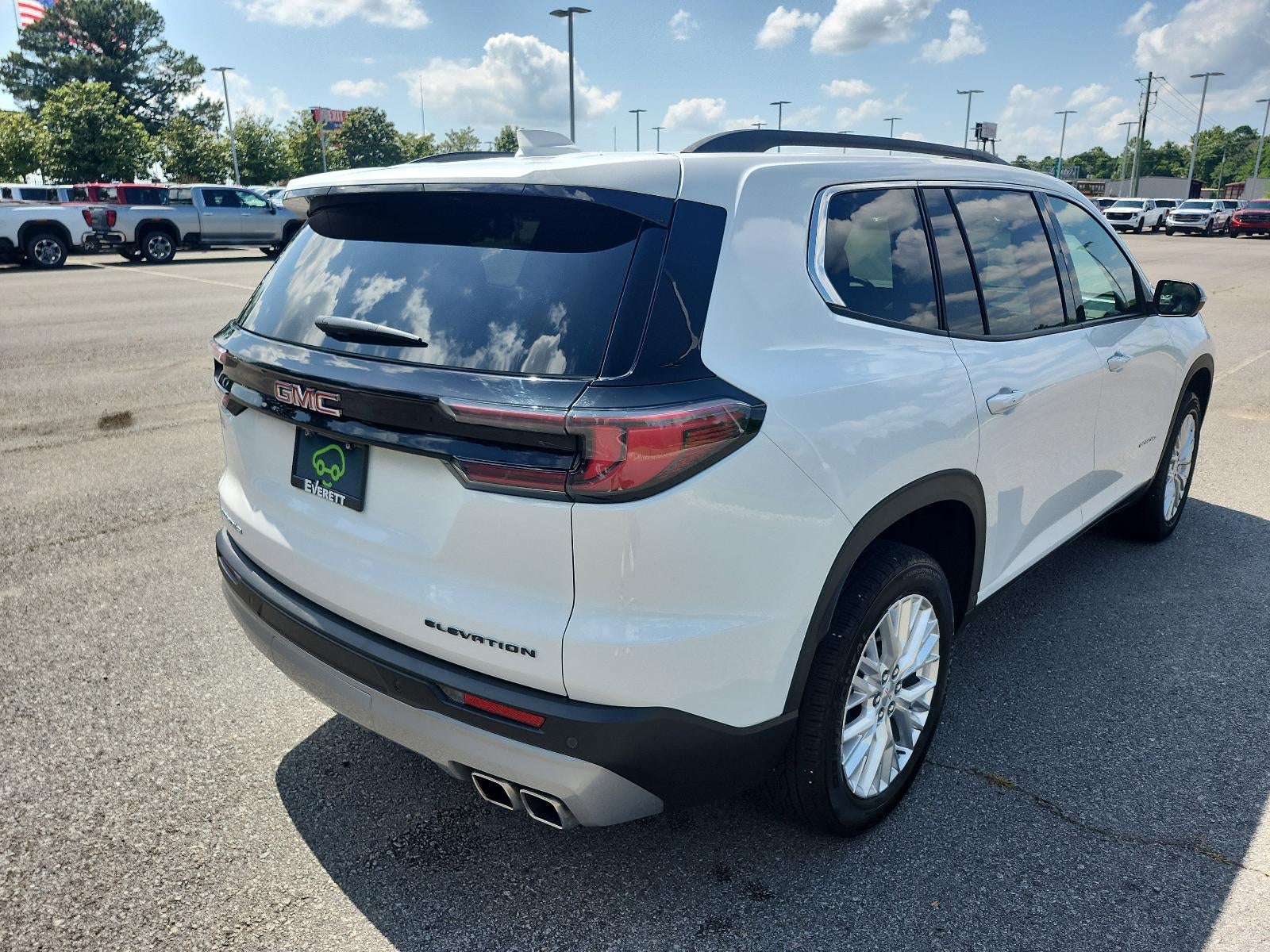 2024 GMC Acadia FWD Elevation
