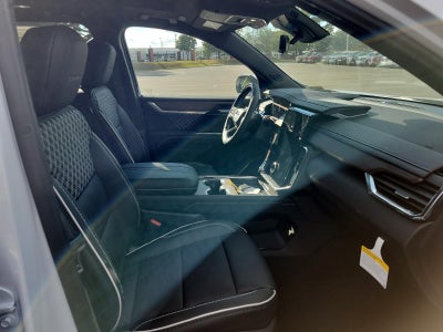 2026 GMC Acadia FWD Denali