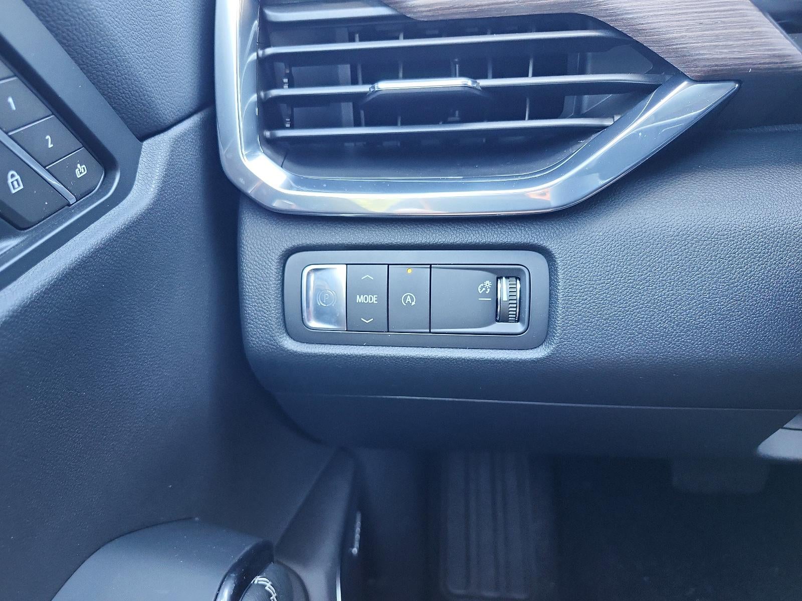 2026 GMC Acadia FWD Denali