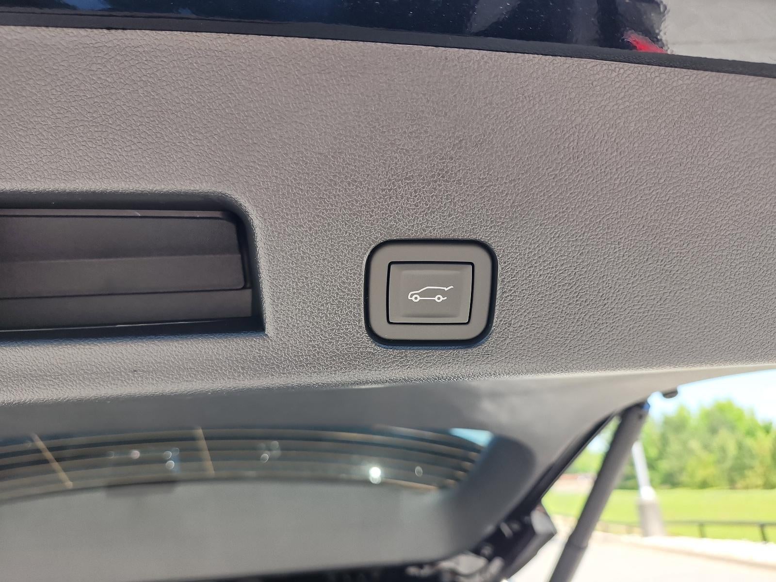 2026 GMC Acadia FWD Denali