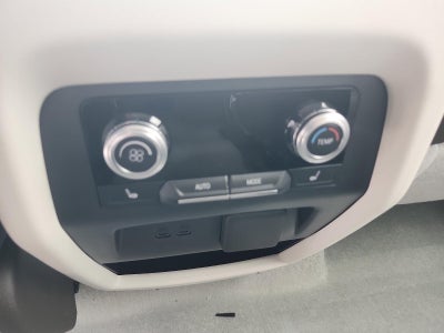 2026 GMC Acadia FWD Denali