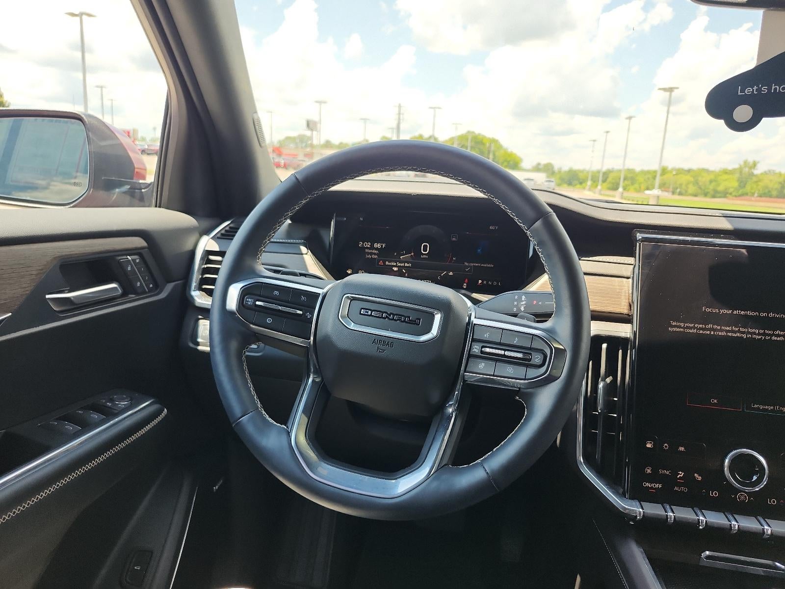 2024 GMC Acadia FWD Denali