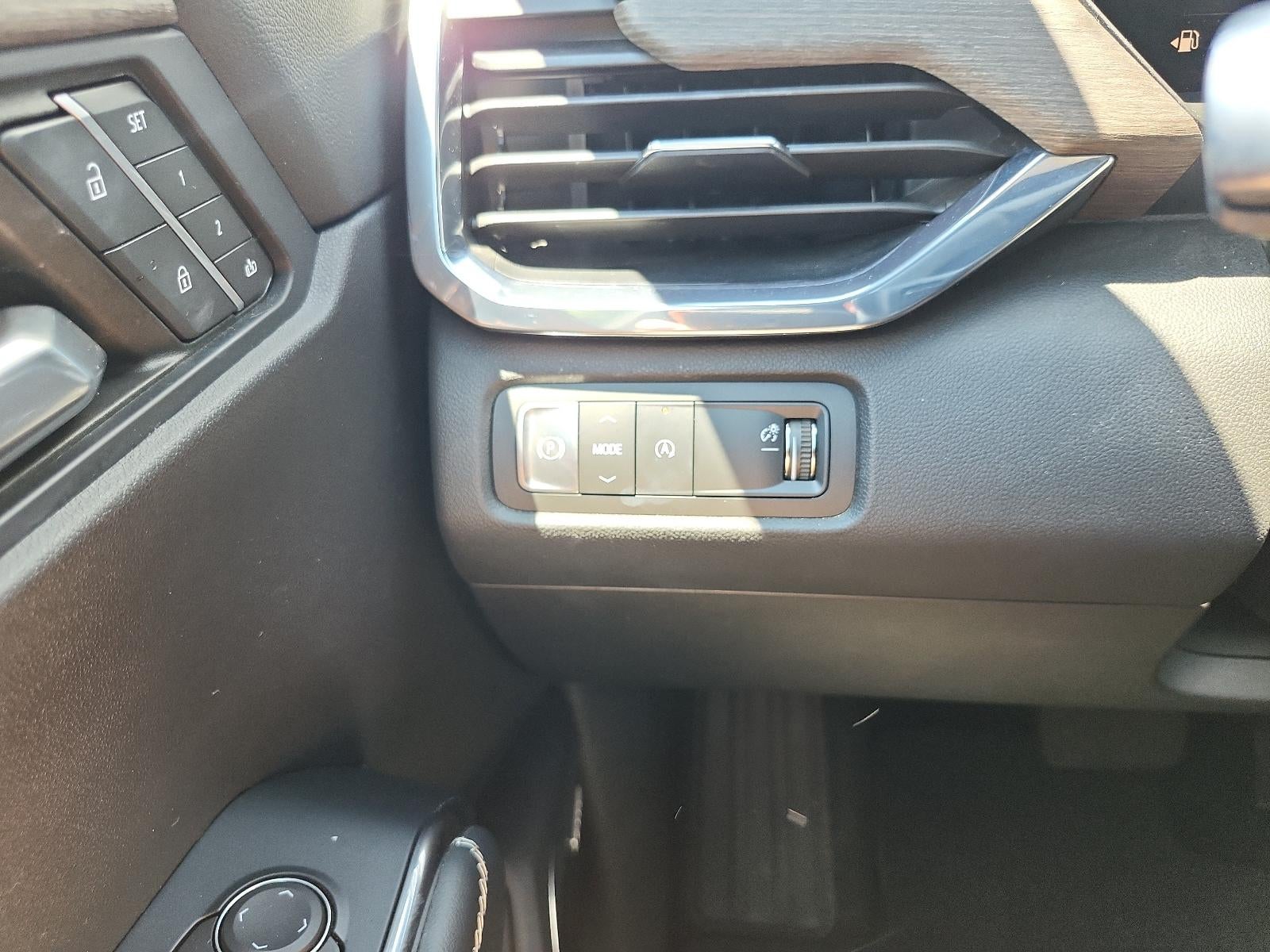 2024 GMC Acadia FWD Denali