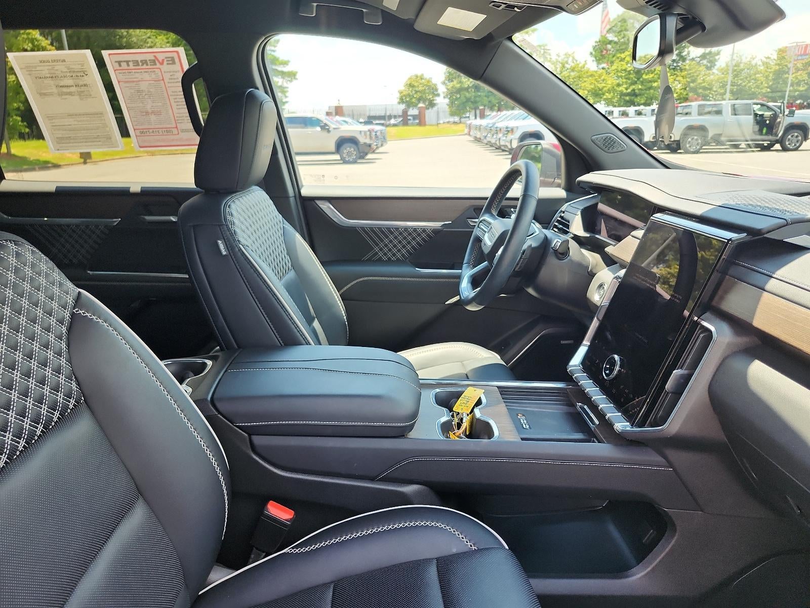 2024 GMC Acadia FWD Denali