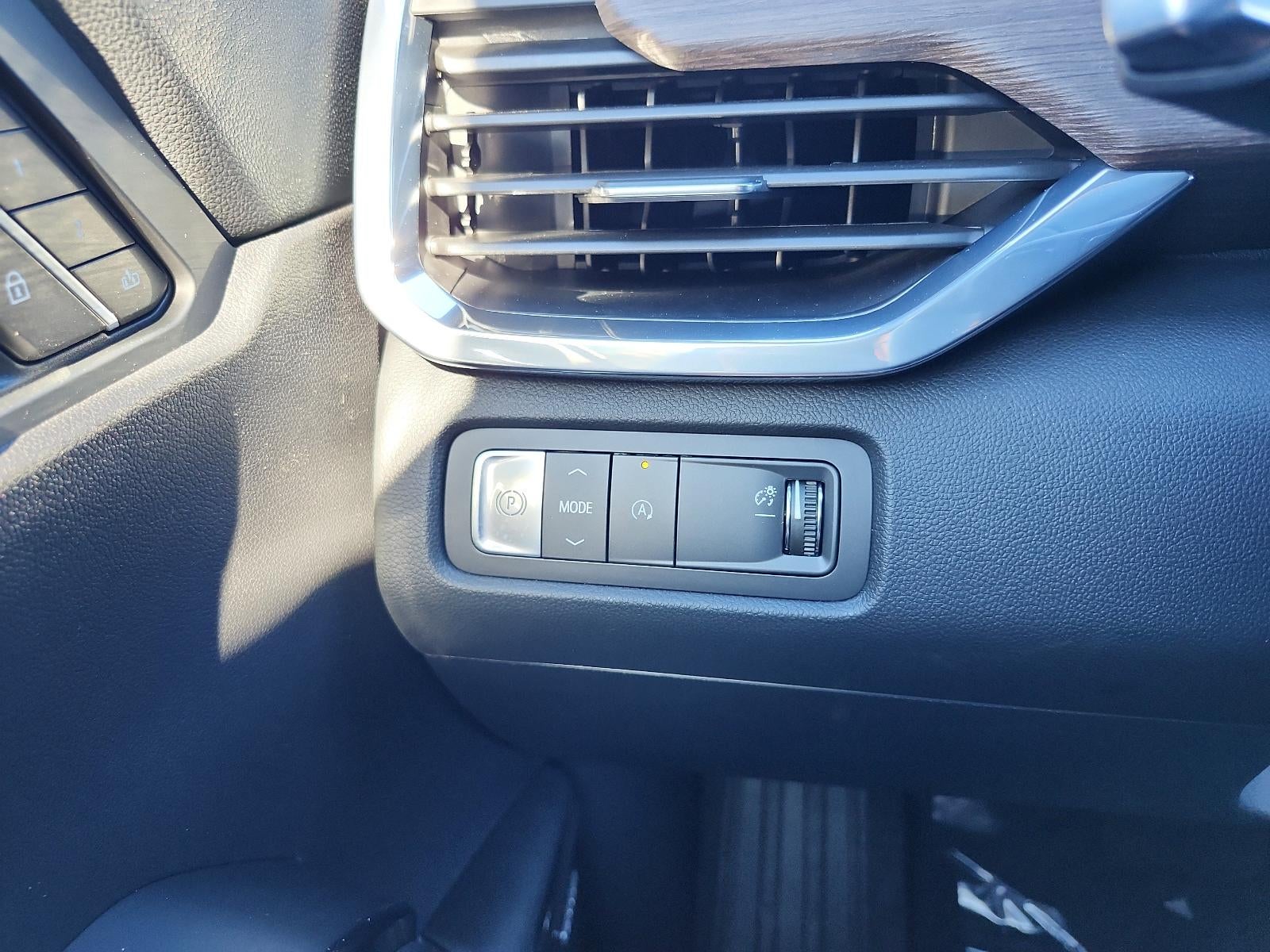 2026 GMC Acadia FWD Denali