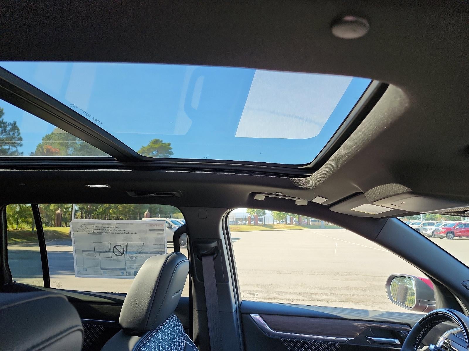 2026 GMC Acadia FWD Denali