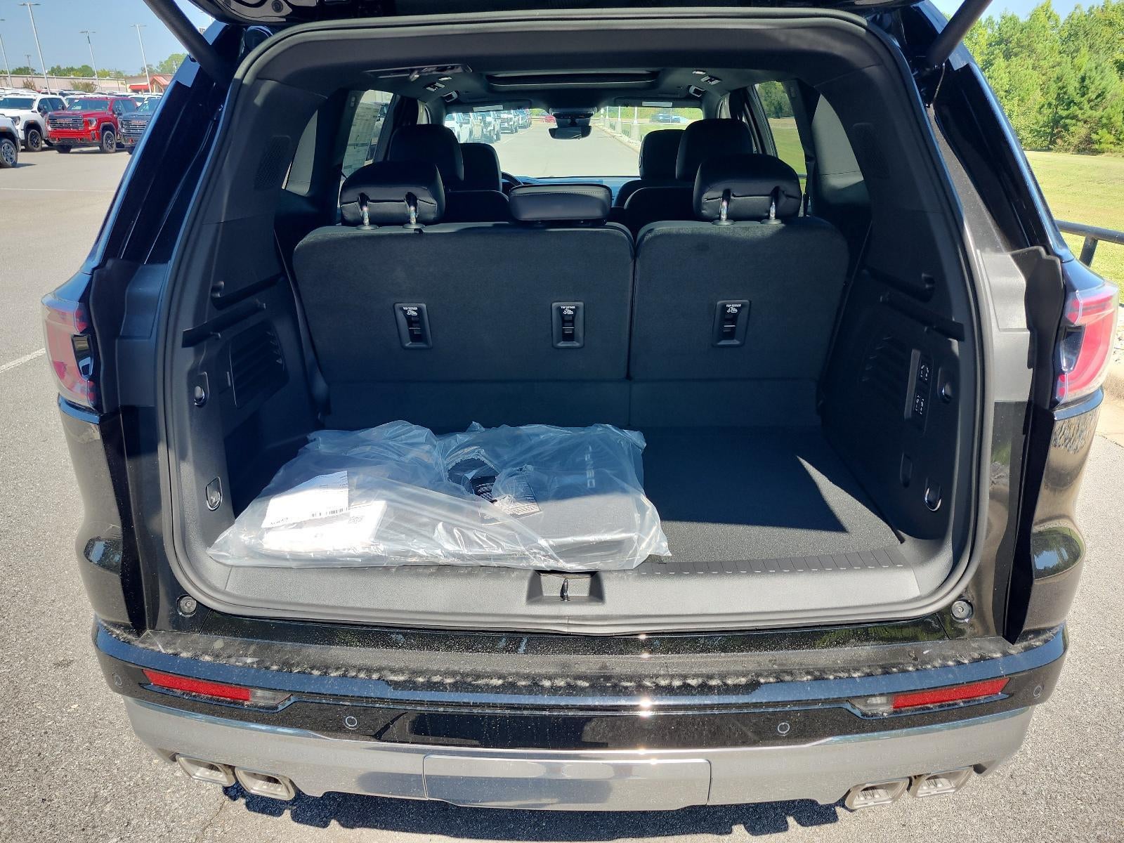 2027 GMC Acadia FWD Denali