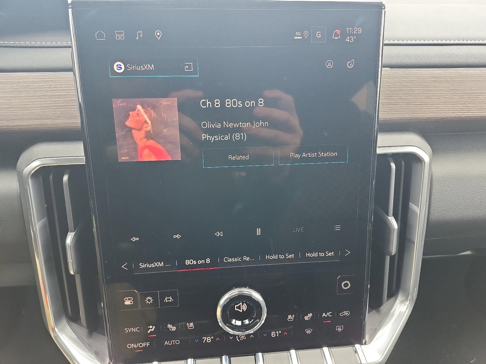 2026 GMC Acadia FWD Denali