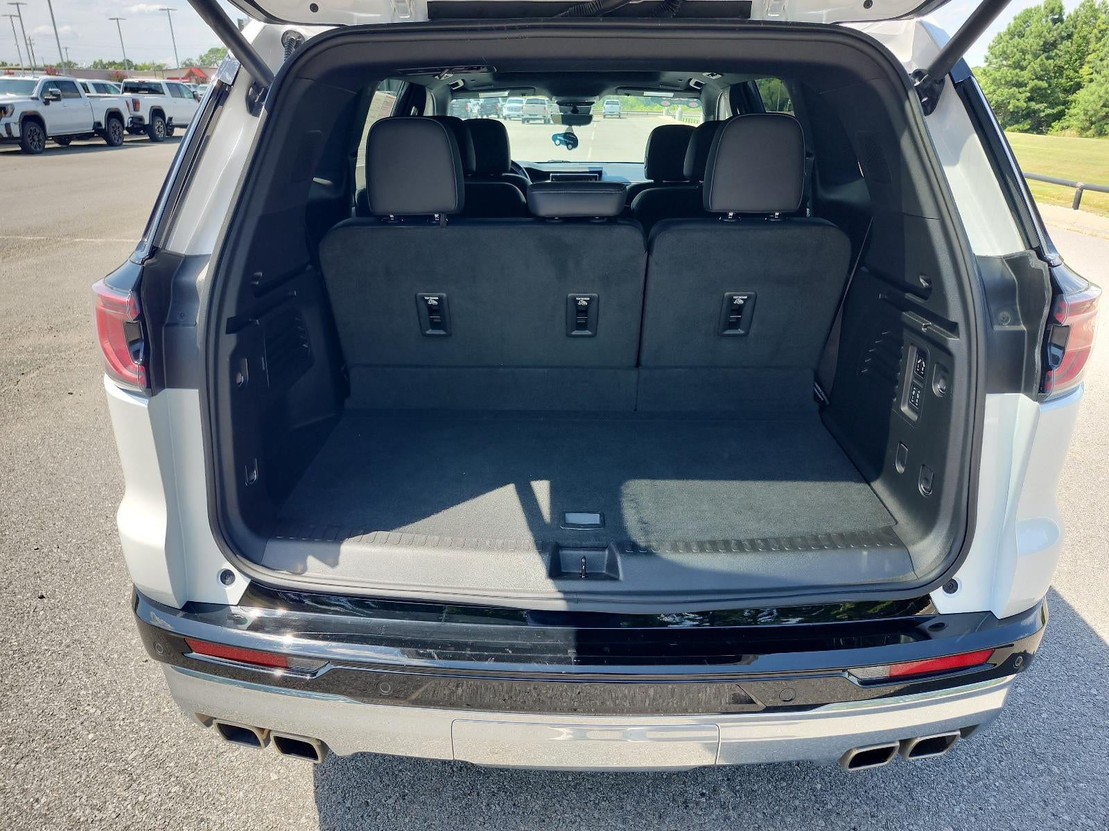 2024 GMC Acadia FWD Denali