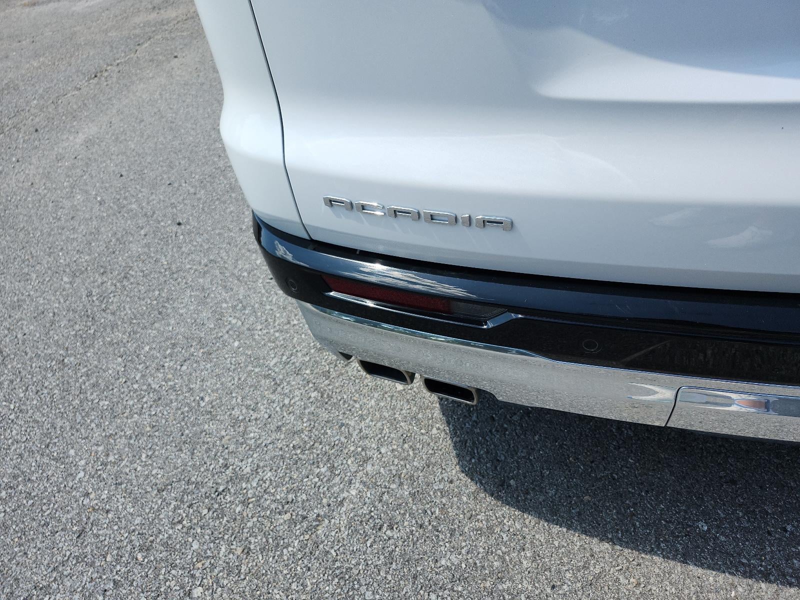2024 GMC Acadia FWD Denali