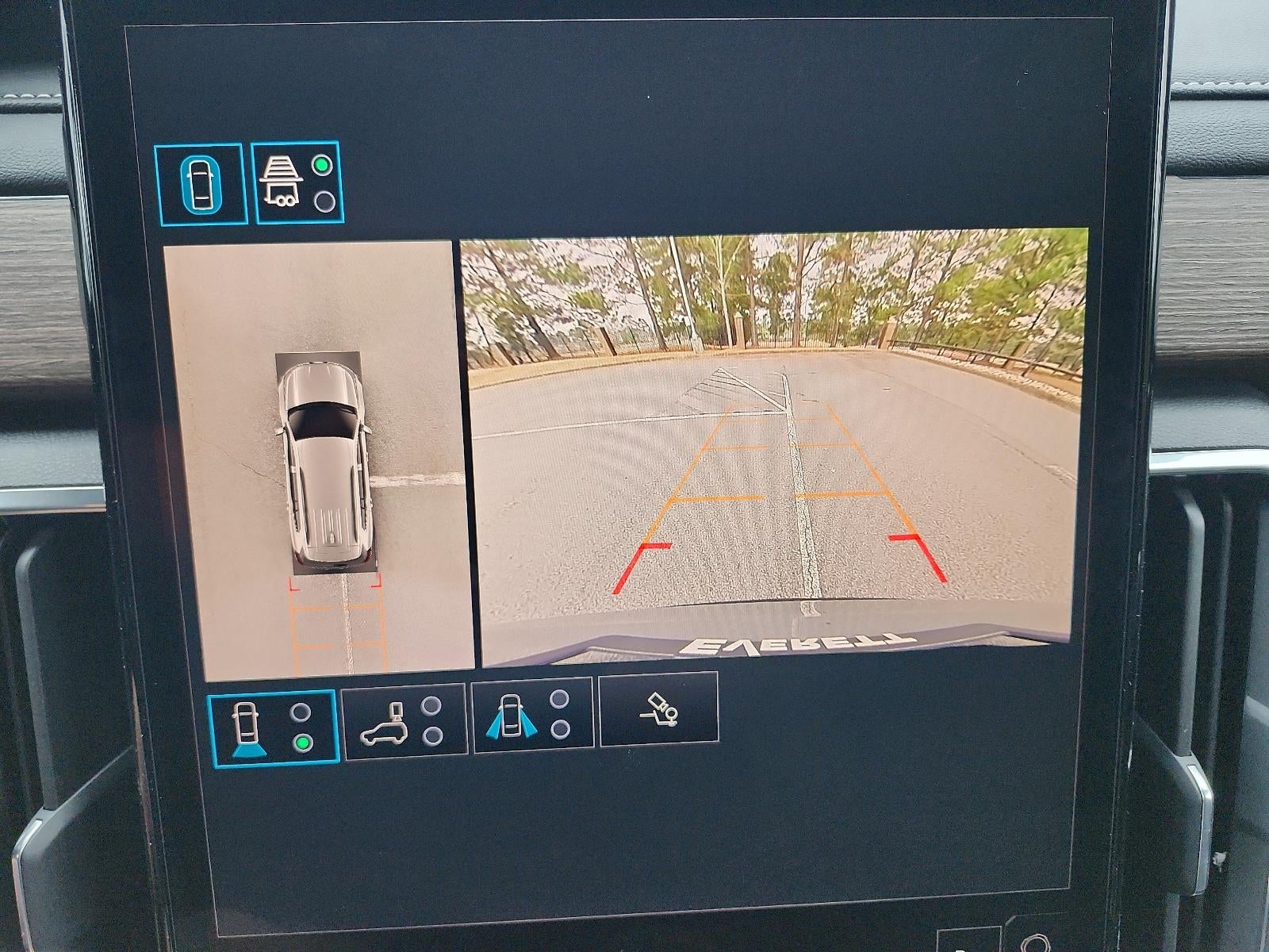 2026 GMC Acadia FWD Denali