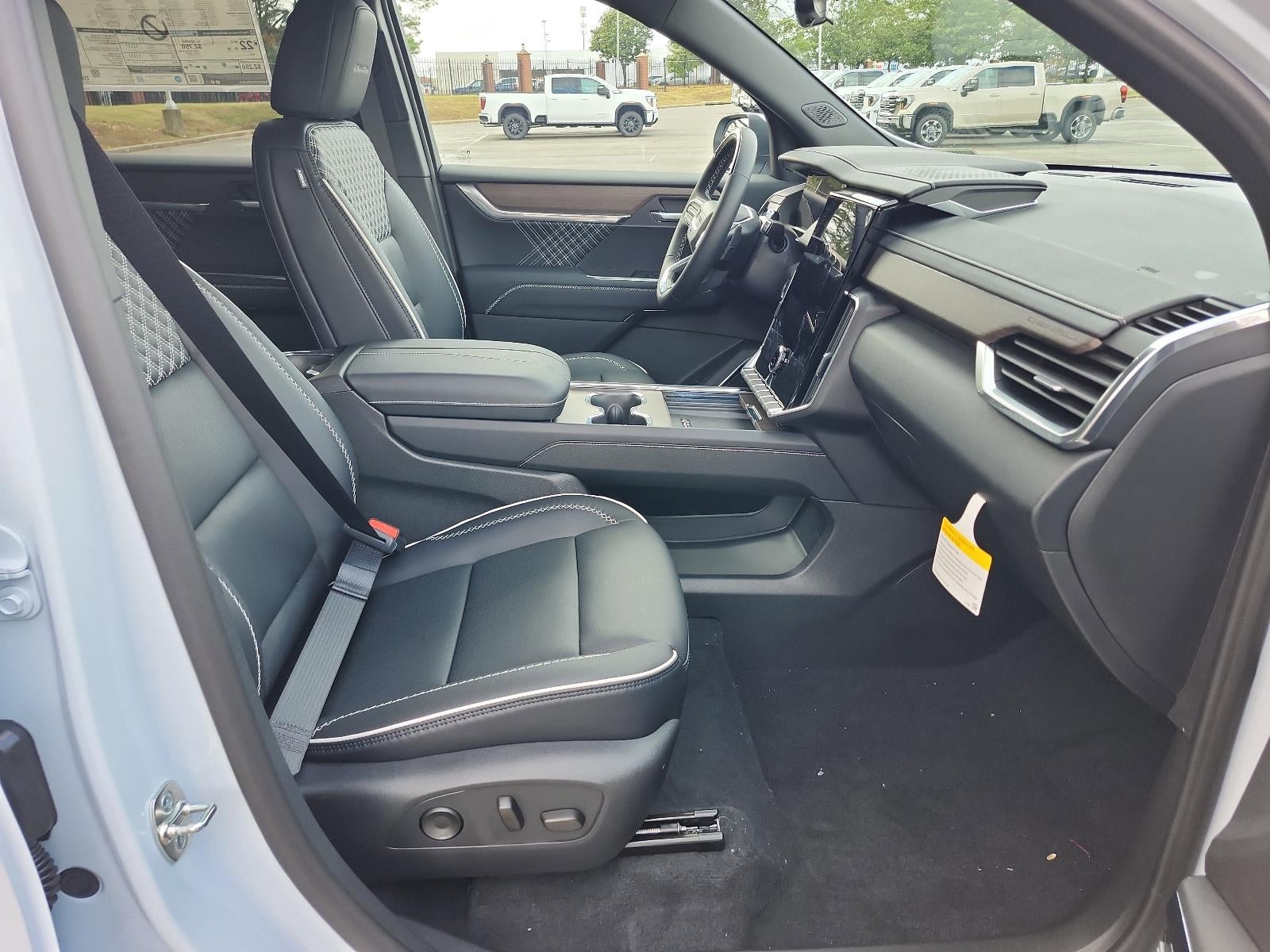 2026 GMC Acadia FWD Denali