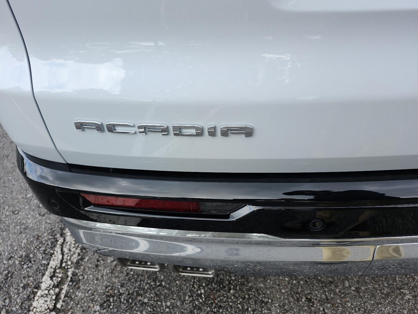 2026 GMC Acadia FWD Denali