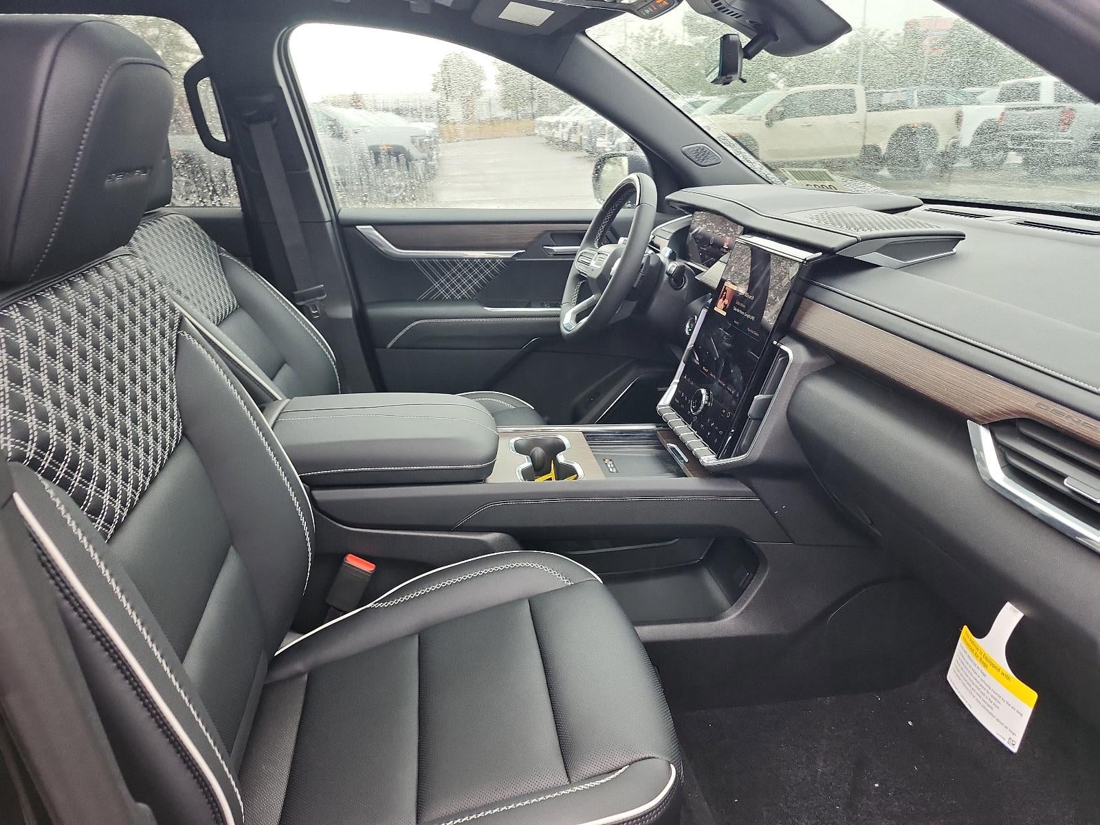 2026 GMC Acadia FWD Denali