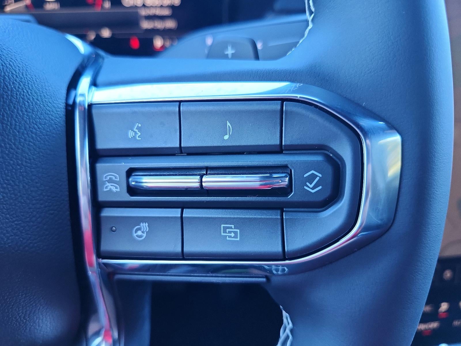 2026 GMC Acadia FWD Denali