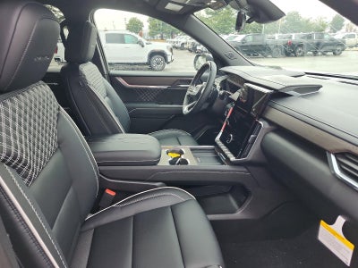 2026 GMC Acadia FWD Denali