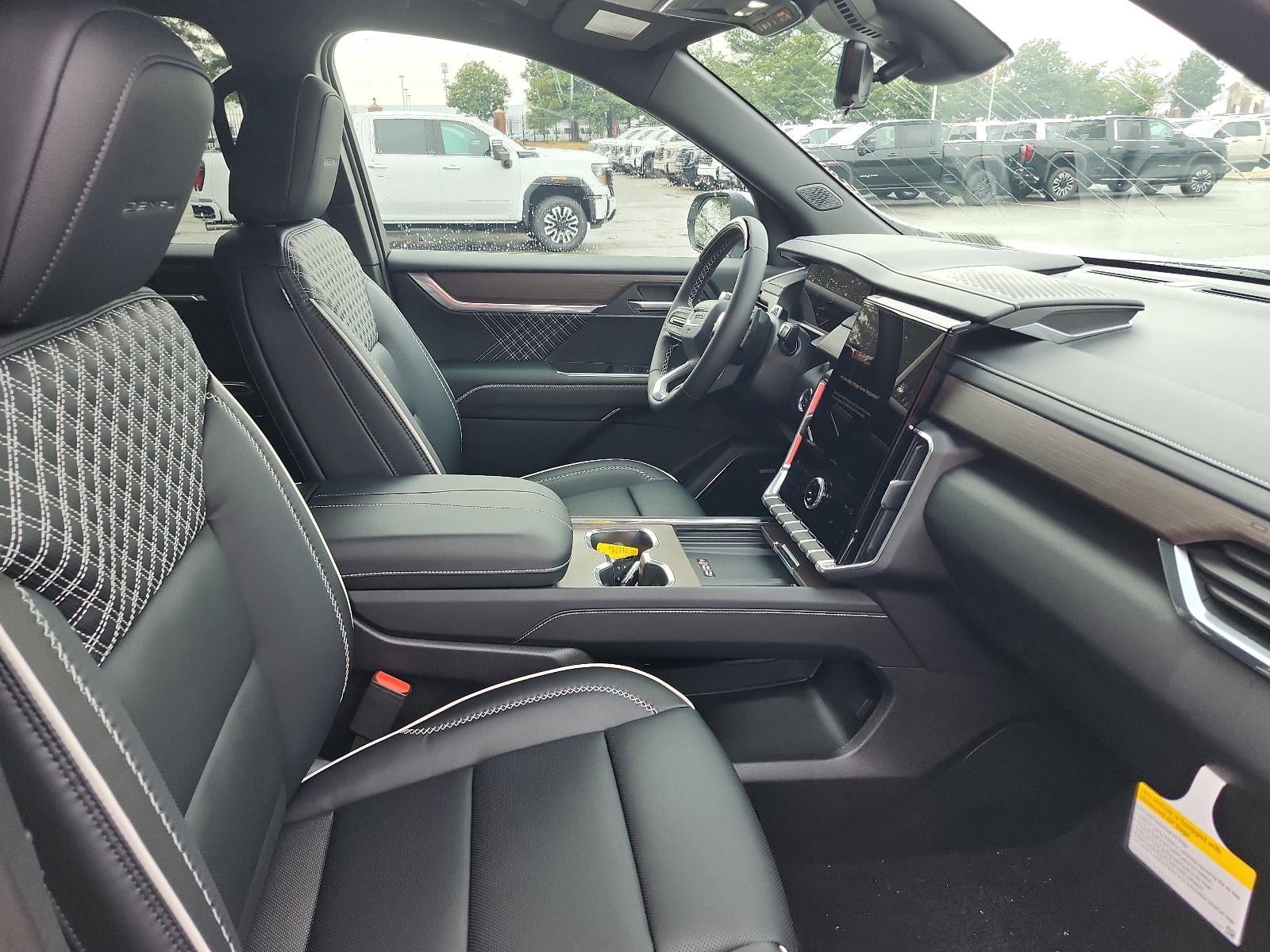 2026 GMC Acadia FWD Denali