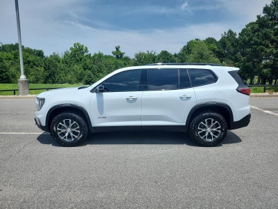 2026 GMC Acadia AWD AT4
