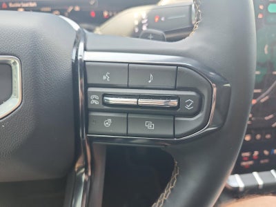 2026 GMC Acadia AWD AT4